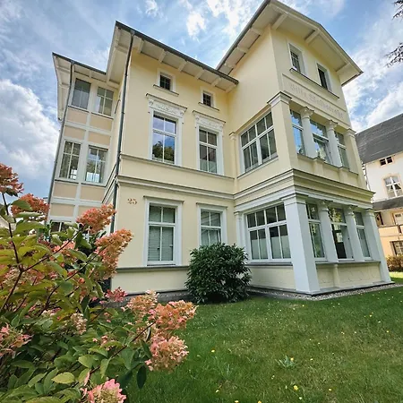Waldstrasse, Whg 17 Apartment